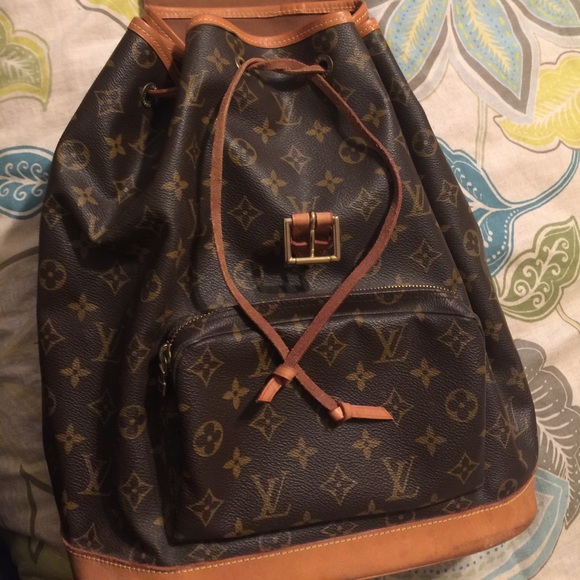 Louis Vuitton backpack - Picture 2 of 8